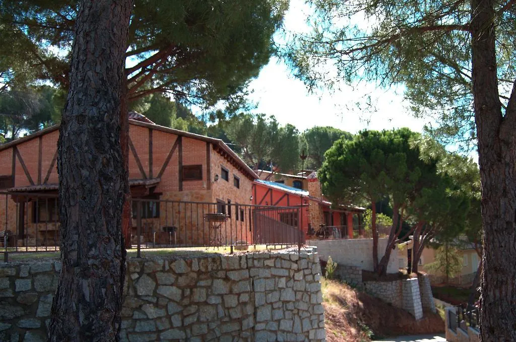 Alojamientos Rurales El Grial-1